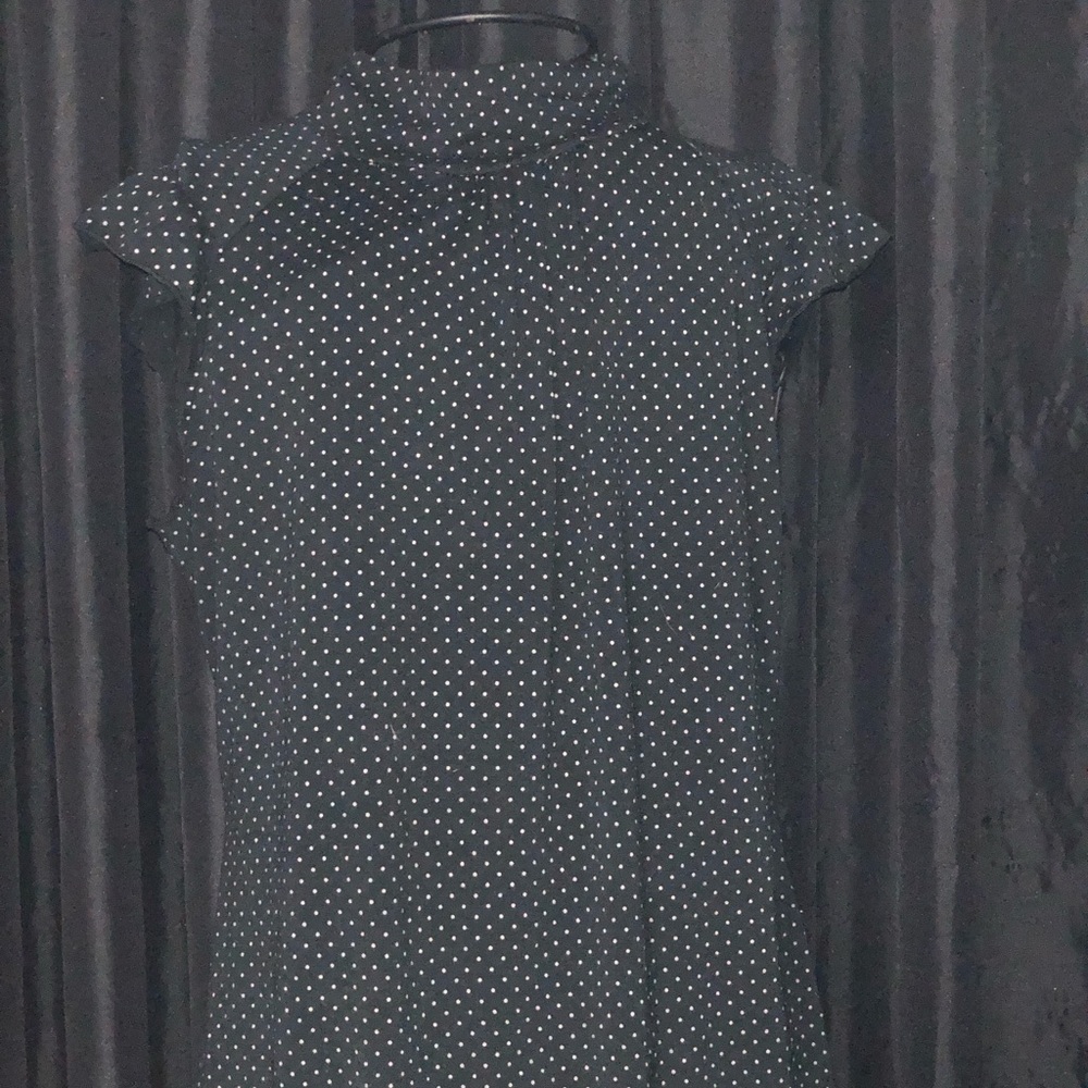 Rue21 Sleeveless Shirt